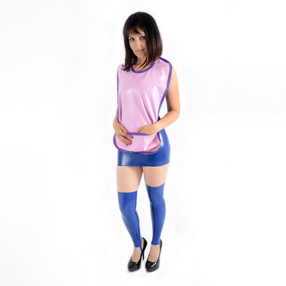 Chlorinated Latex pocket bib for adults